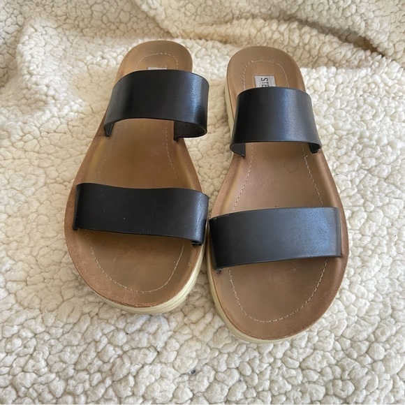 Steve Madden Zaggy Casual Slide Sandal - Picture 2 of 7